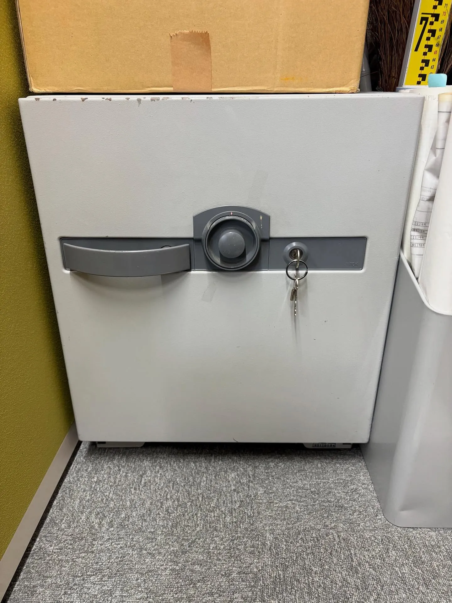 福岡市博多区、業務用金庫解錠。