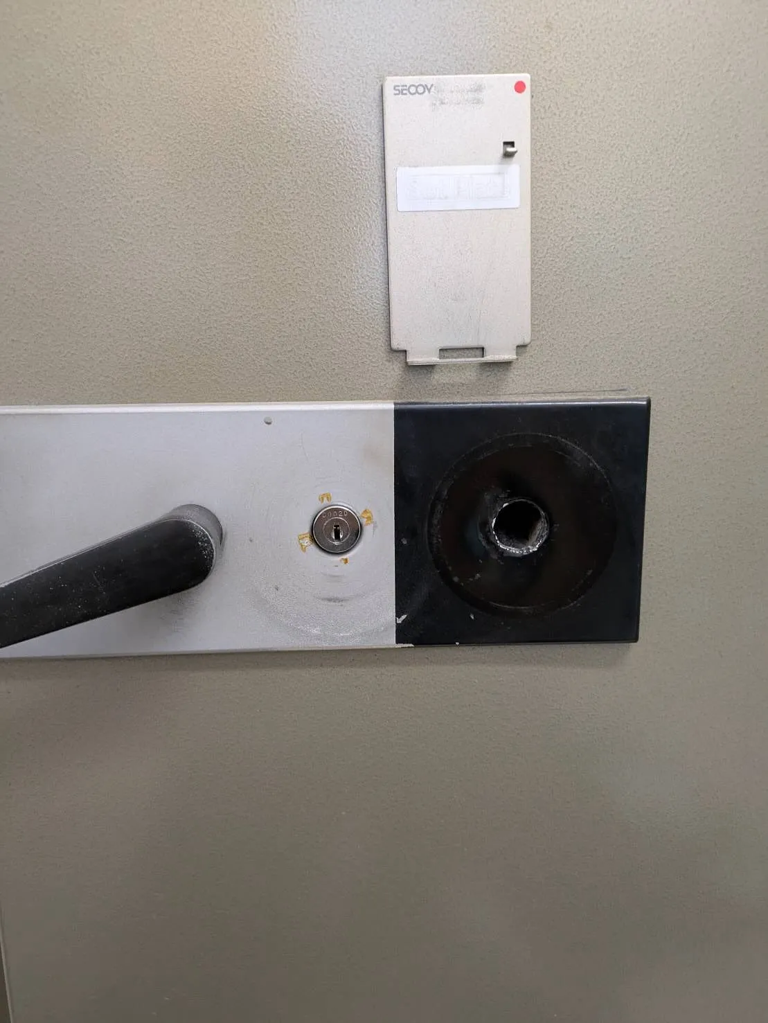 業務用金庫解錠。