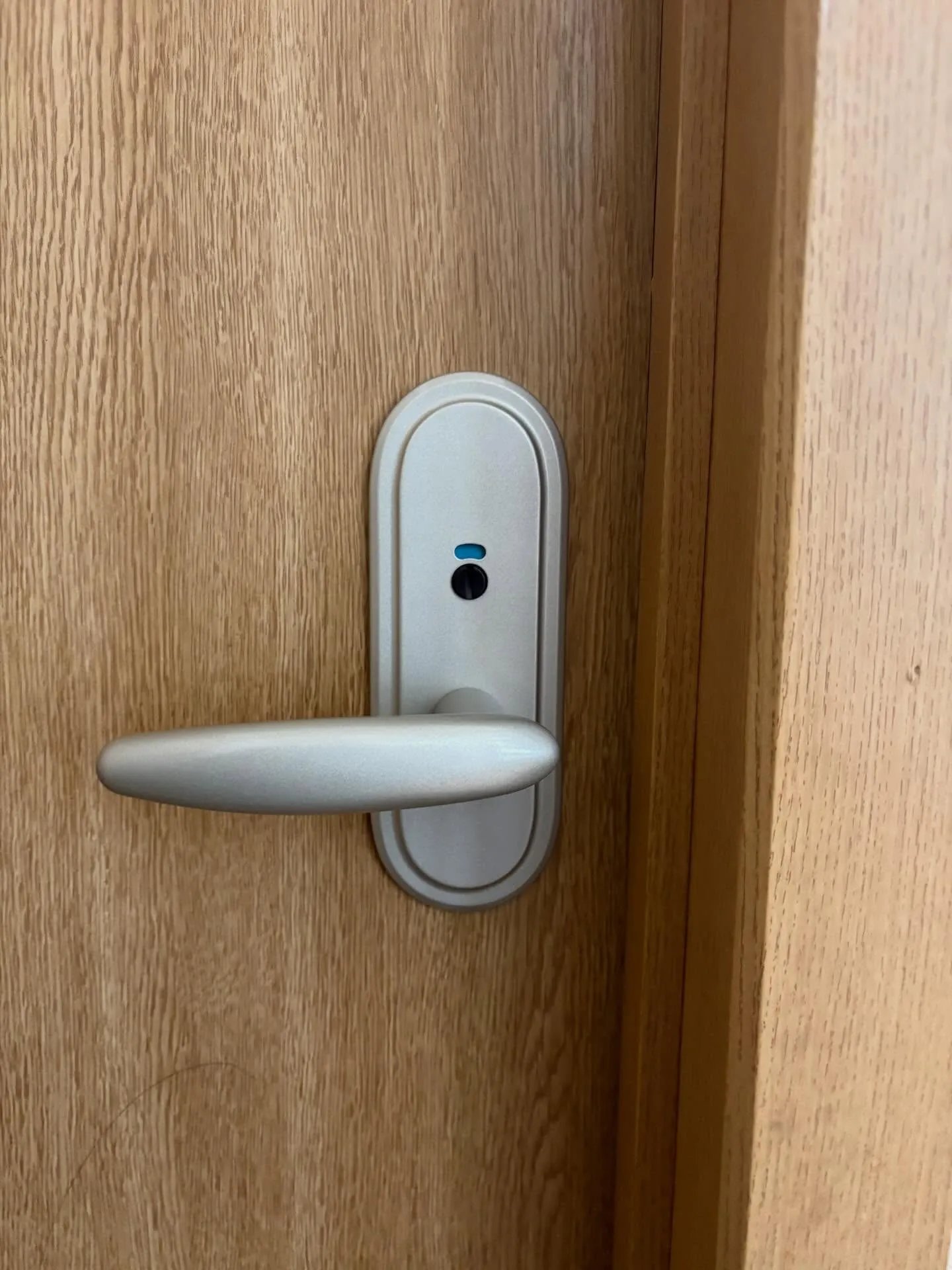 古賀市トイレドアノブ交換。